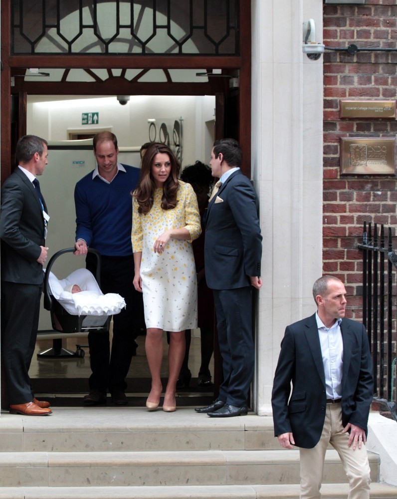 Kate+Middleton+Prince+William+Prince+George+-Z19vHtqgOxx