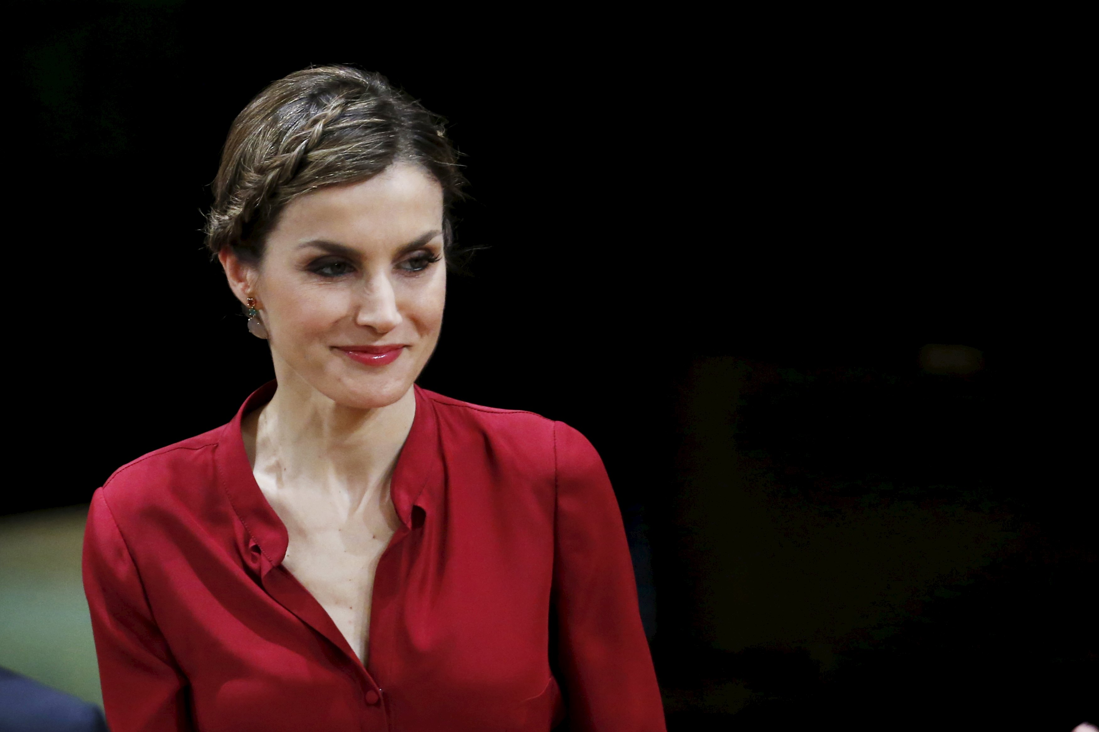 Spain's Queen Letizia smiles during the signing of a cooperation agreement between  National Autonomous University of Mexico (UNAM),  Cervantes Institute and  University of Salamanca in Mexico City, June 30, 2015. REUTERS/Edgard Garrido