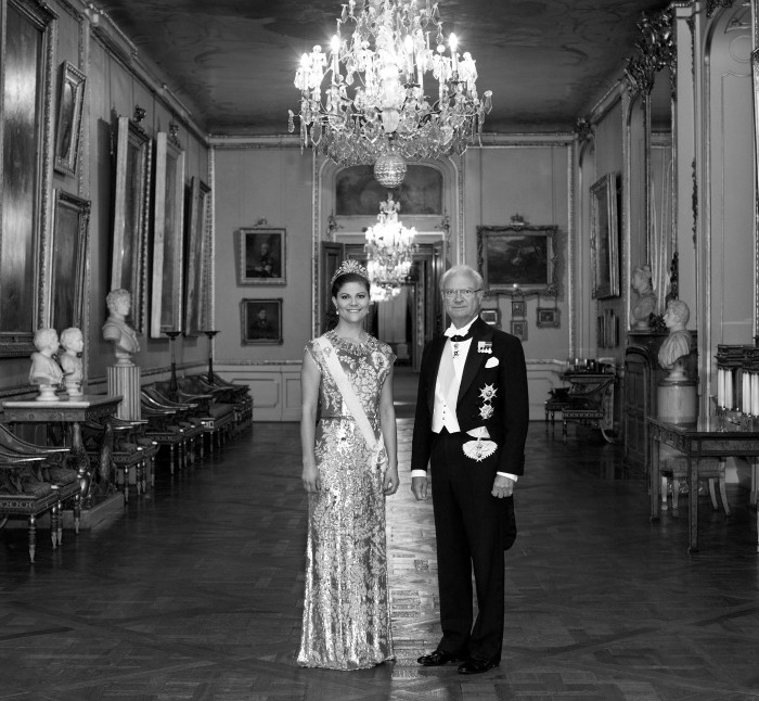 HM-Konung-Carl-XVI-Gustaf-och-HKH-Kronprinsessan-Victoria.-Foto-Brigitte-Grenfeldt-Kungahuset.se_1.jpg
