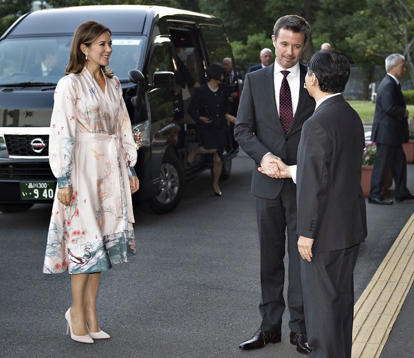 Kronprinsparret besøger Japan - modtagelse i Nationalarkivet af HKH Japans Kronprins Naruhito, Kronprinsparret