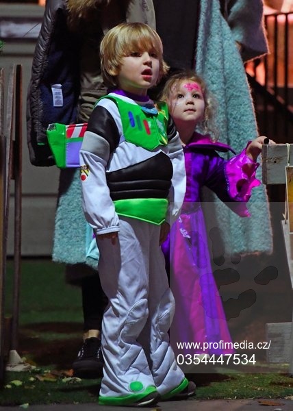 *EXCLUSIVE* Casiraghi children dressed up for Halloween party with their parents Andrea and Tatiana