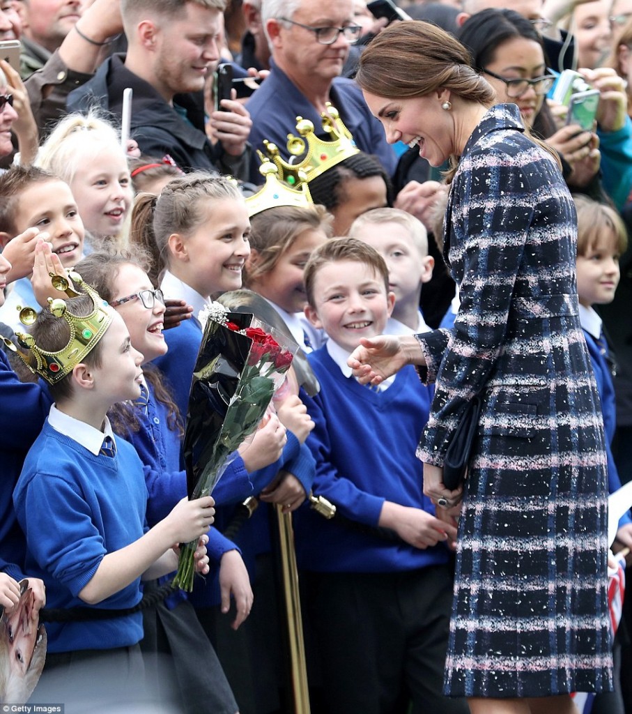 The Duke & Duchess Of Cambridge Visit Manchester – The Real My Royals