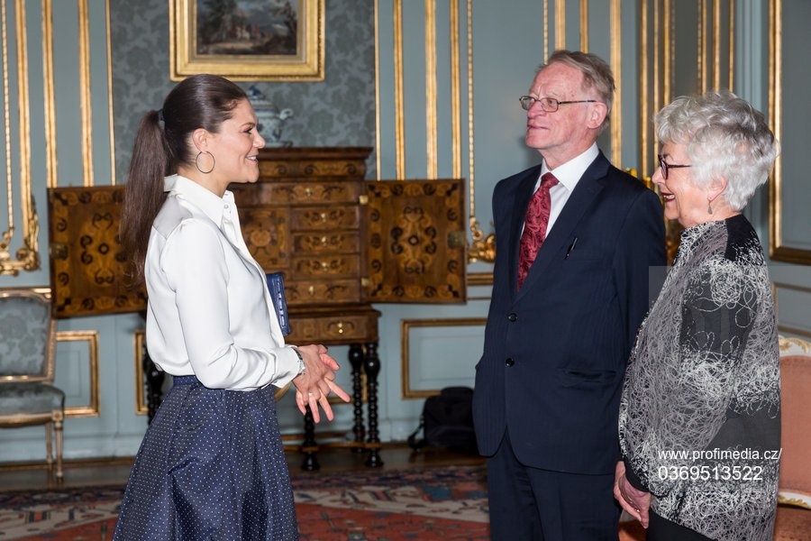 Crown Princess Victoria presents the Vega Medal