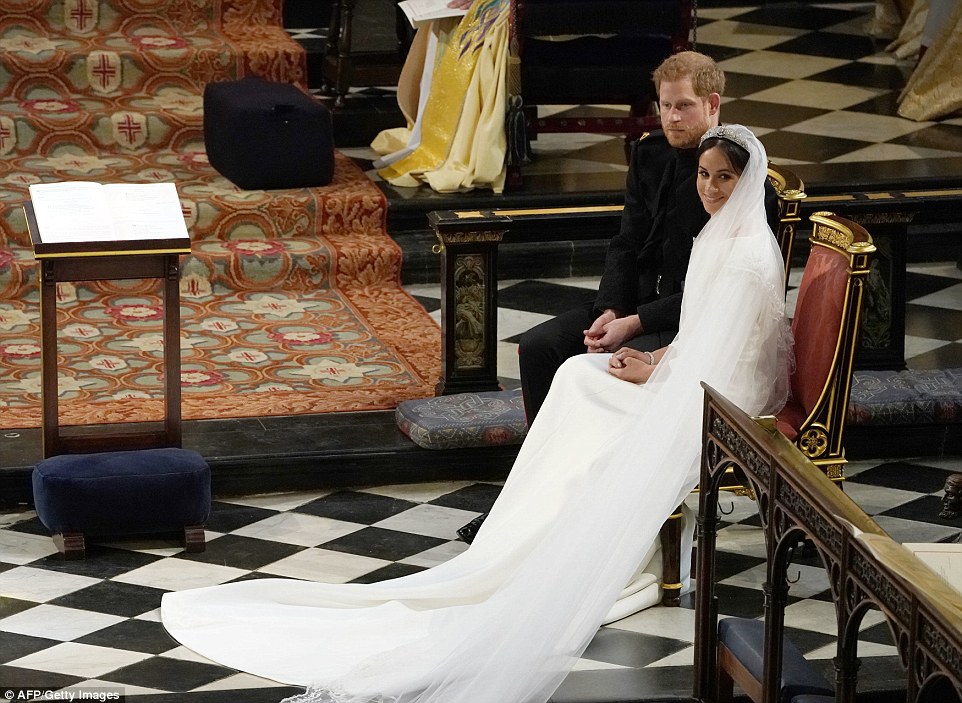 BODA REAL ENTRE EL PRÍNCIPE ENRIQUE DE GALES Y LA SEÑORITA MEGHAN MARKLE - Página 14 2111