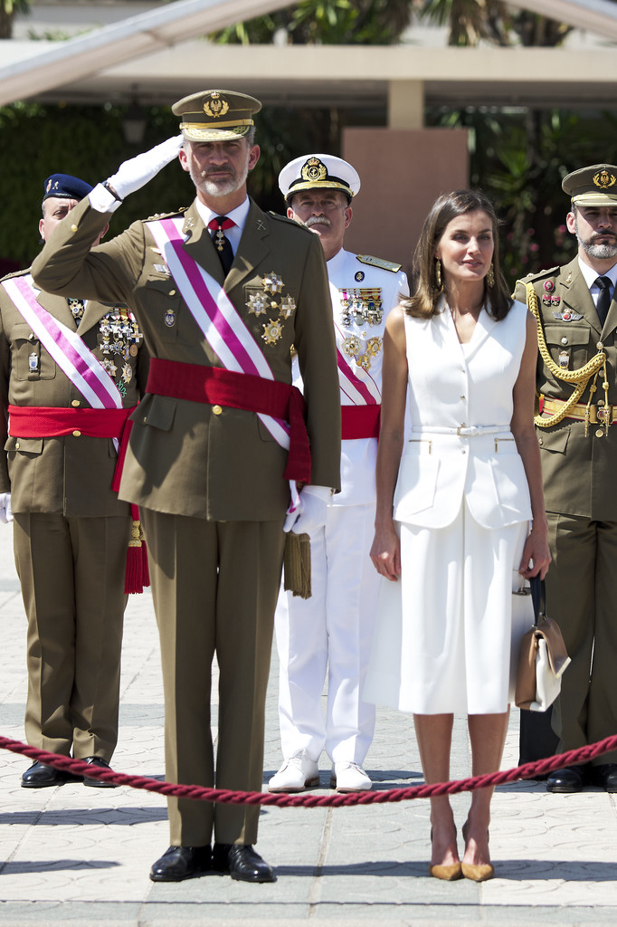 AGENDA DE SM. REYES FELIPE y LETIZIA (Tema precedente ) - Página 25 Zz3