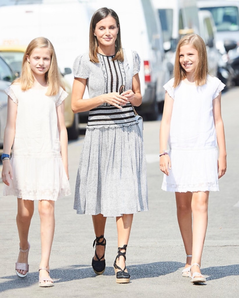 Queen Letizia and her daughters visit Royal Yatch Club – The Real My Royals