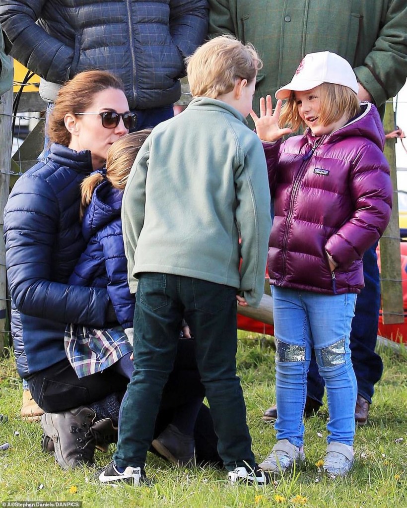 2E05FFF3-D992-437B-BB3E-7DCCFA8DC216