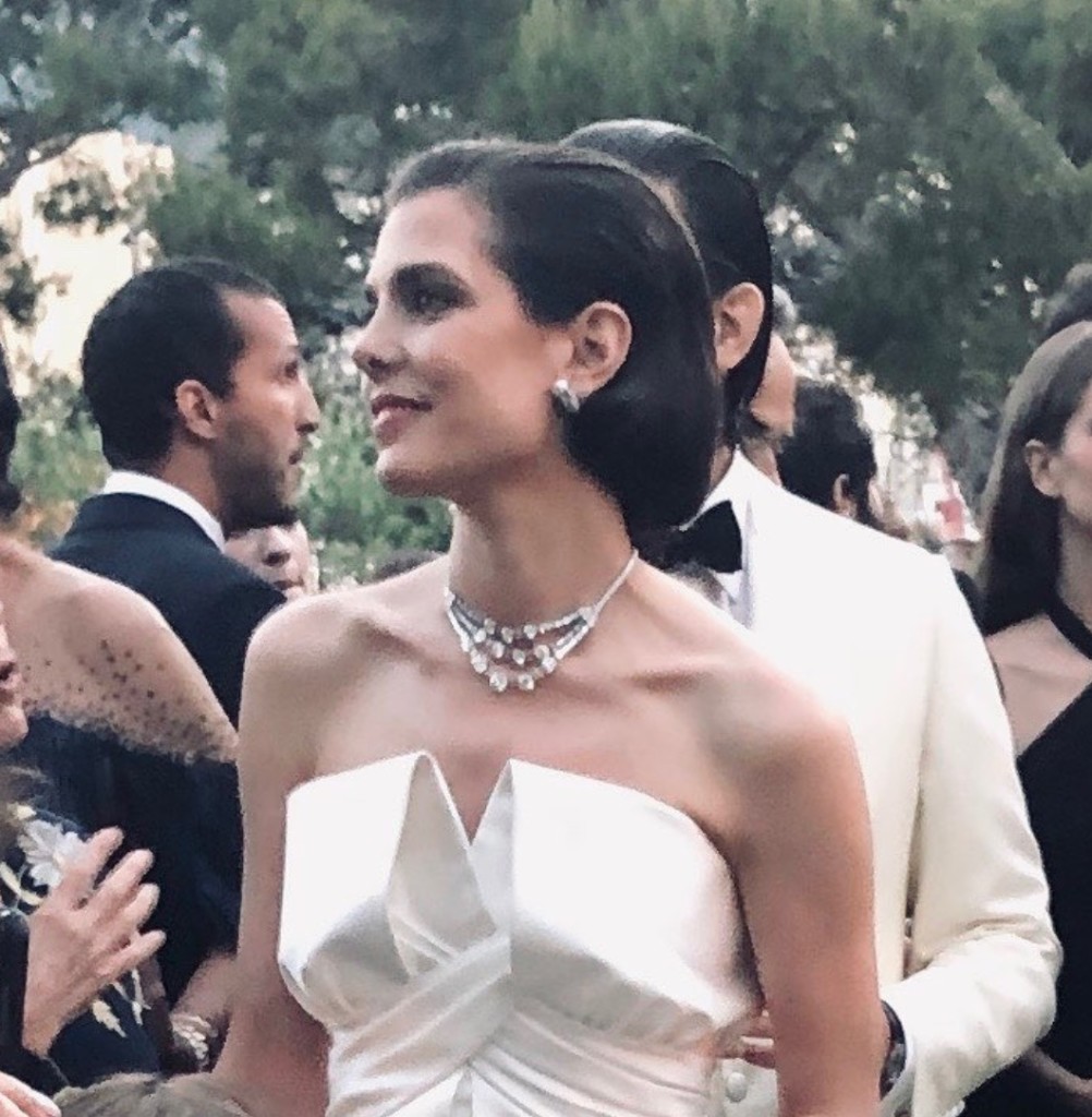 D233FCA0-01CF-4F29-9F7F-F82CF52449EF