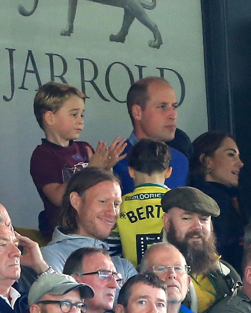 95979D7E-F126-4614-B5A5-99B241BE16E3