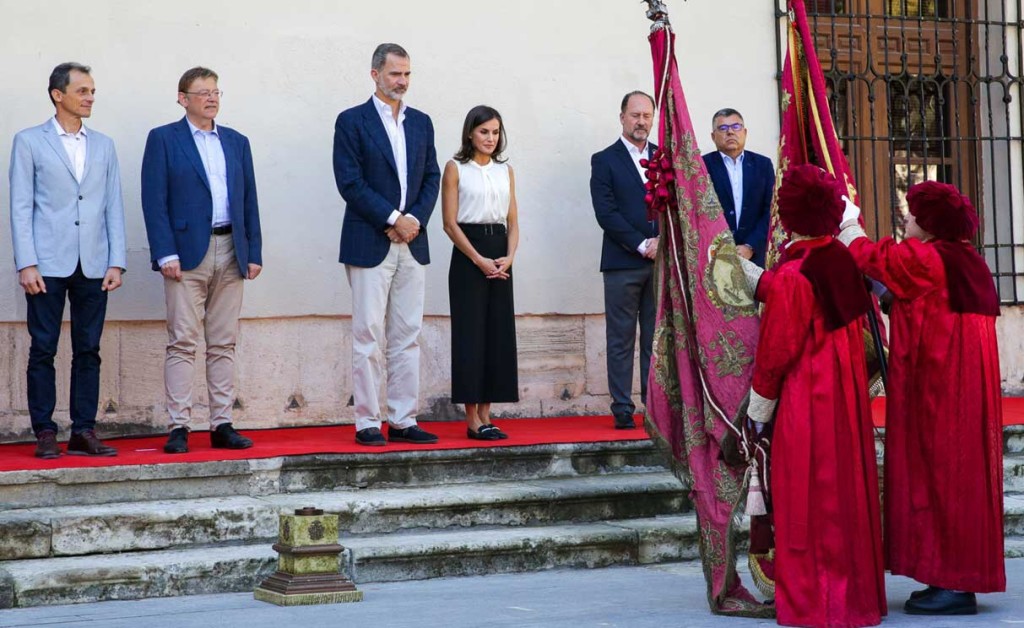 DA41ED91-AD8C-490B-8A8A-B9E695B8D93A