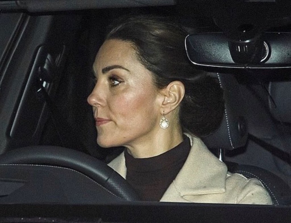 25F27681-61B5-4E65-95A2-A3198C48953A