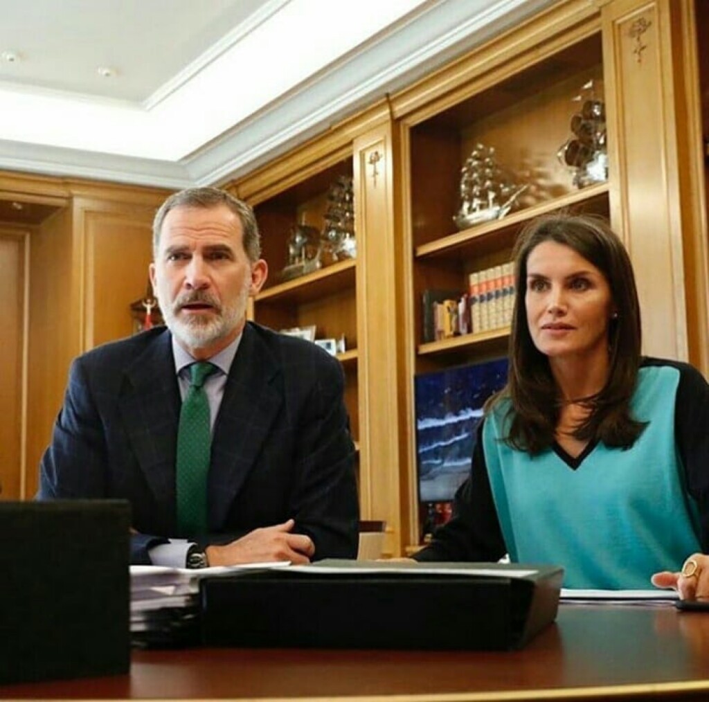 7459A8AA-88E5-449F-A7A3-E46DC67C201E