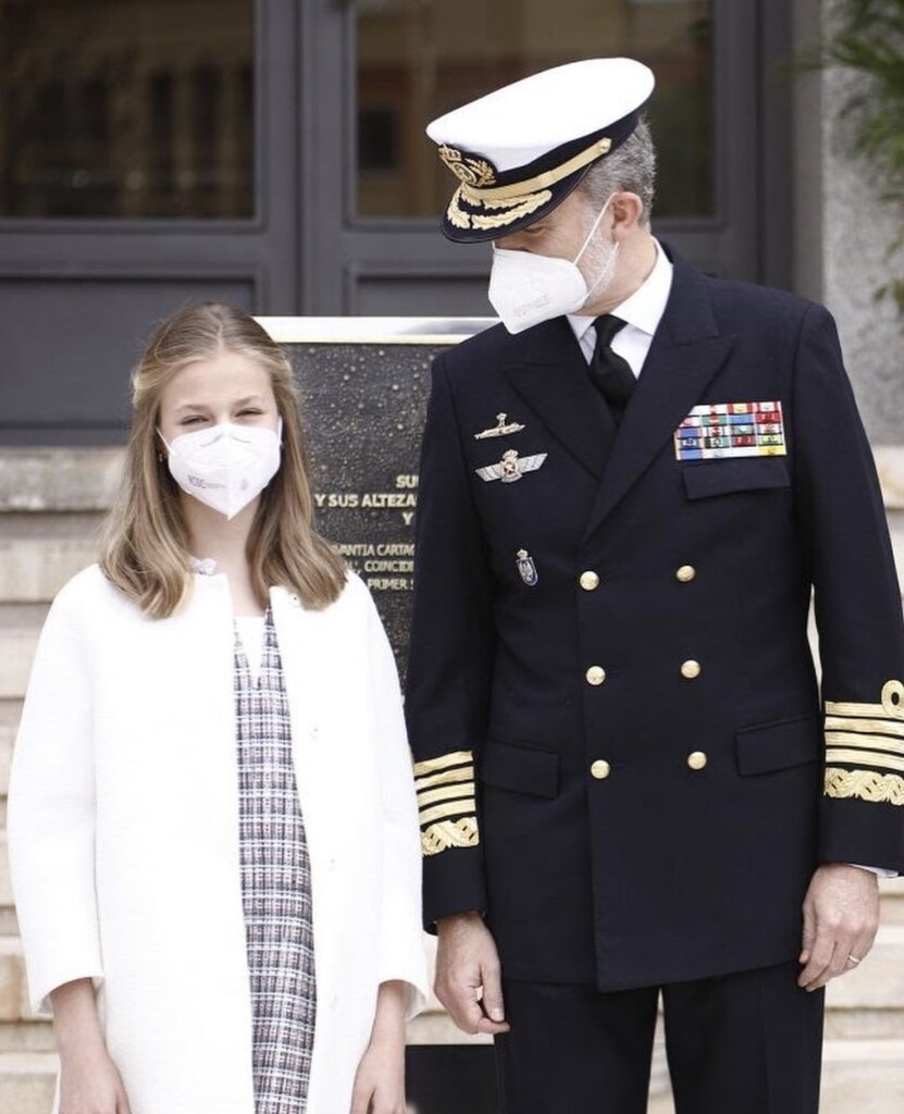 32A91B20-C218-4B2E-A6F3-41F49D05AE40