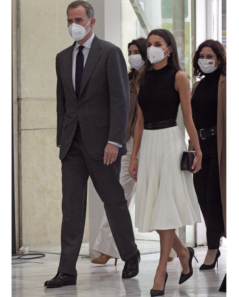 F2CF6E6C-3C37-4AF5-B334-8286AC5E1868