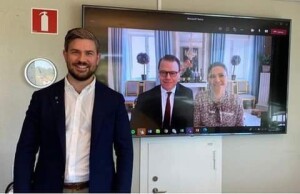 D9377EC4-E613-42BA-A6BF-D1A8306EEA22