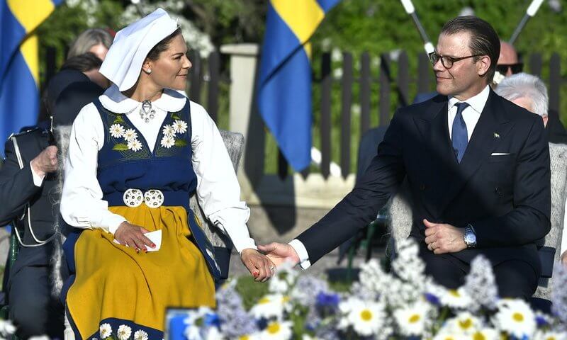 95898DFB-52A4-40E0-95FB-46F581A7FB25