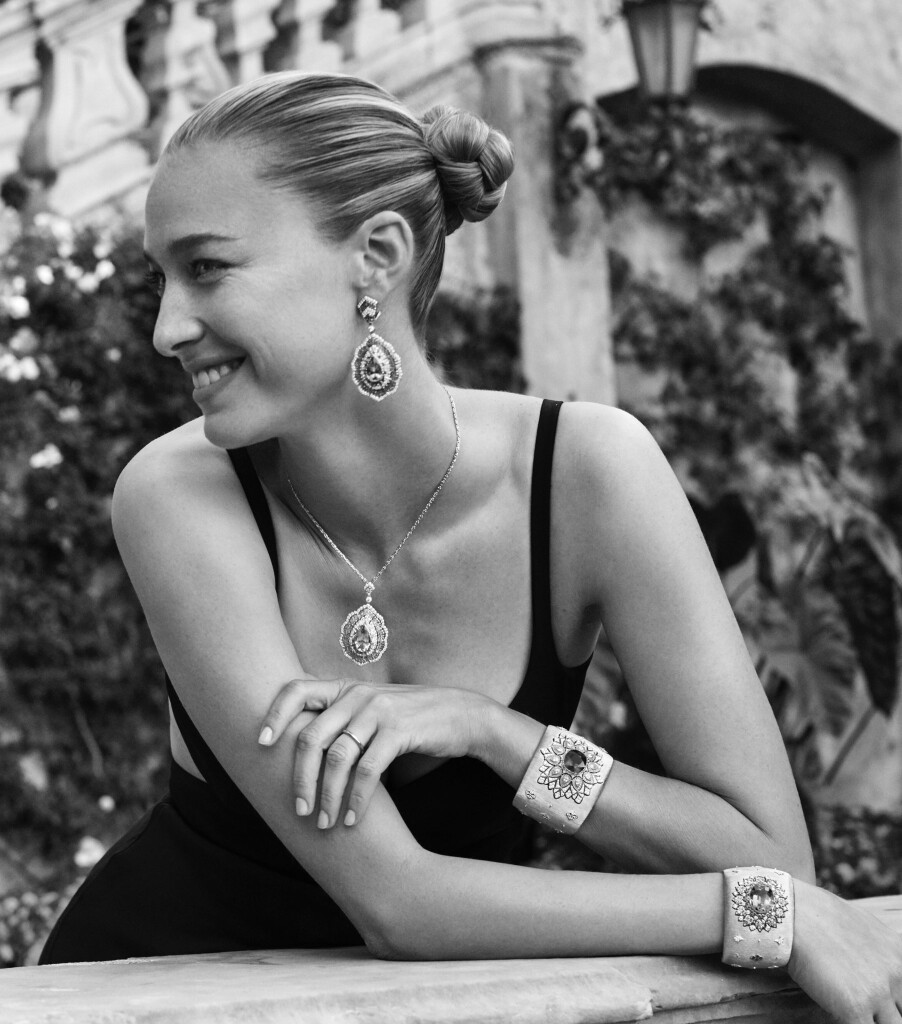 E66C3F5A-CF29-41B6-8827-D36722048F99