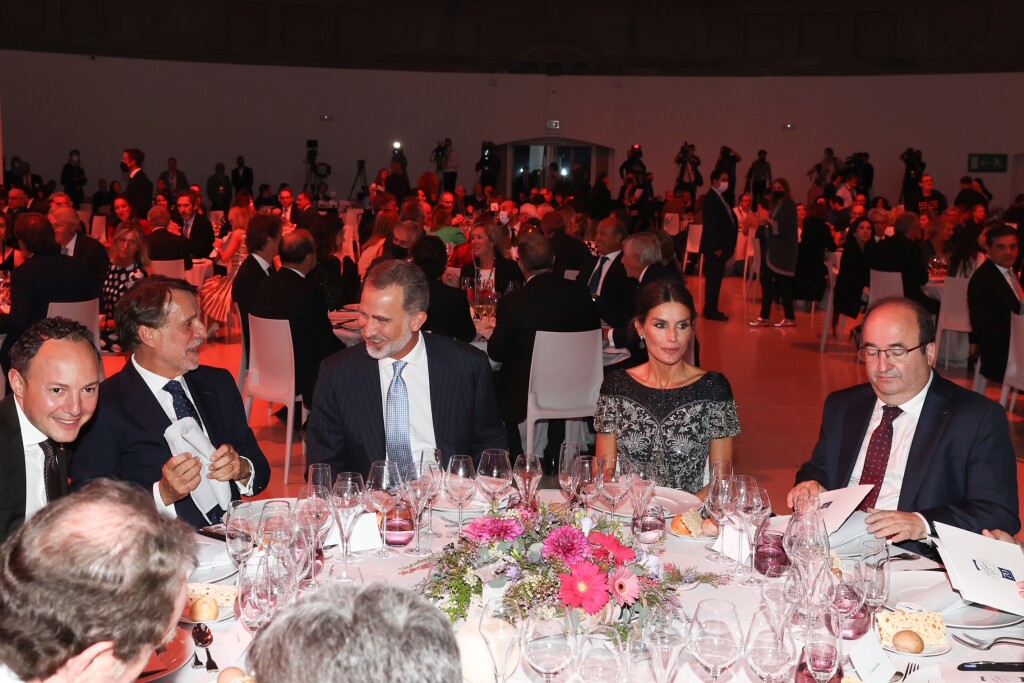 E82760F9-E4BF-41A7-A35F-B97C0E5AA2E9