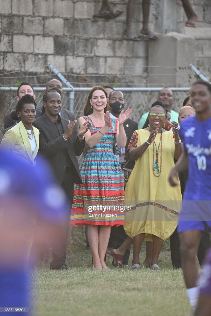 00A82082-5123-409B-A8B3-4B51140A46A2