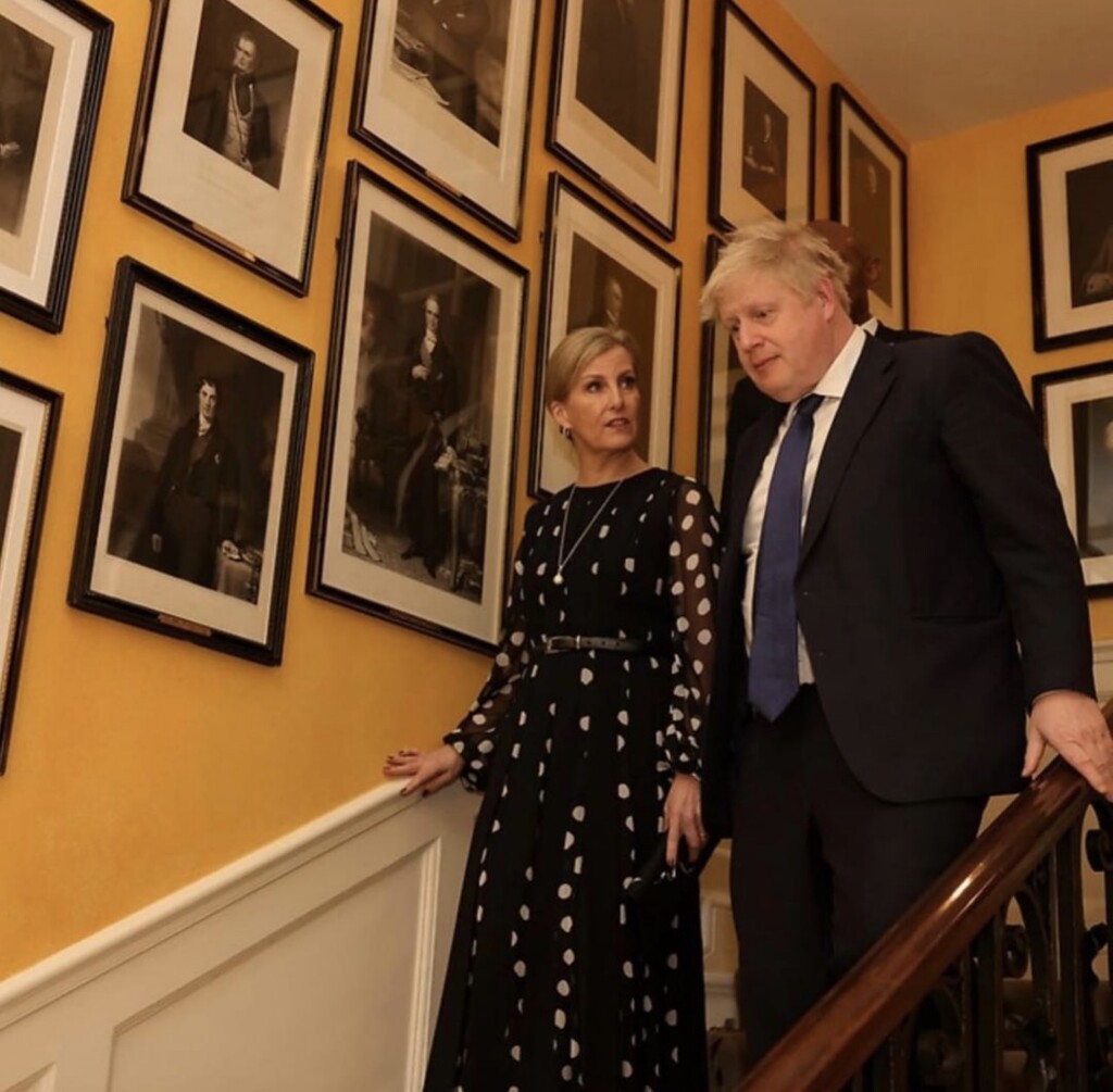 02675EE4-8F78-4235-BEA9-93247E93F2F0