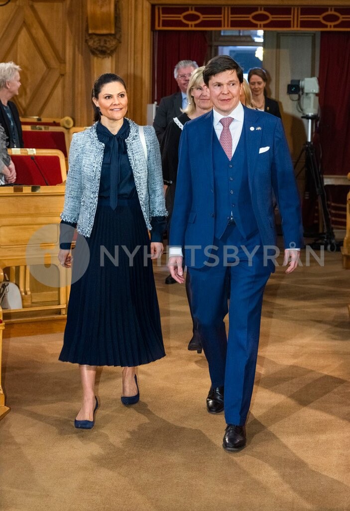 4579DA51-5AC0-45B5-8763-2FE1B0E0D3C3