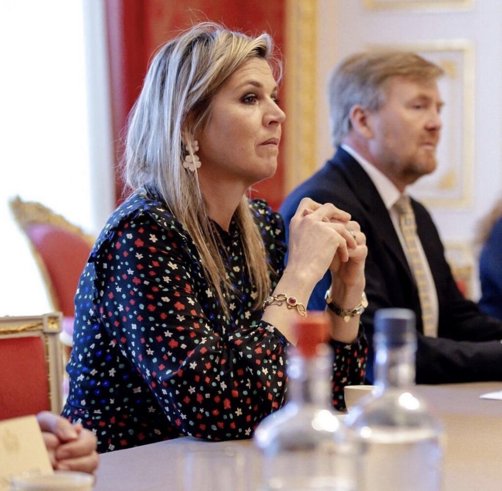 52259D0F-FB77-4F6D-8C90-52D6A8A0AE69