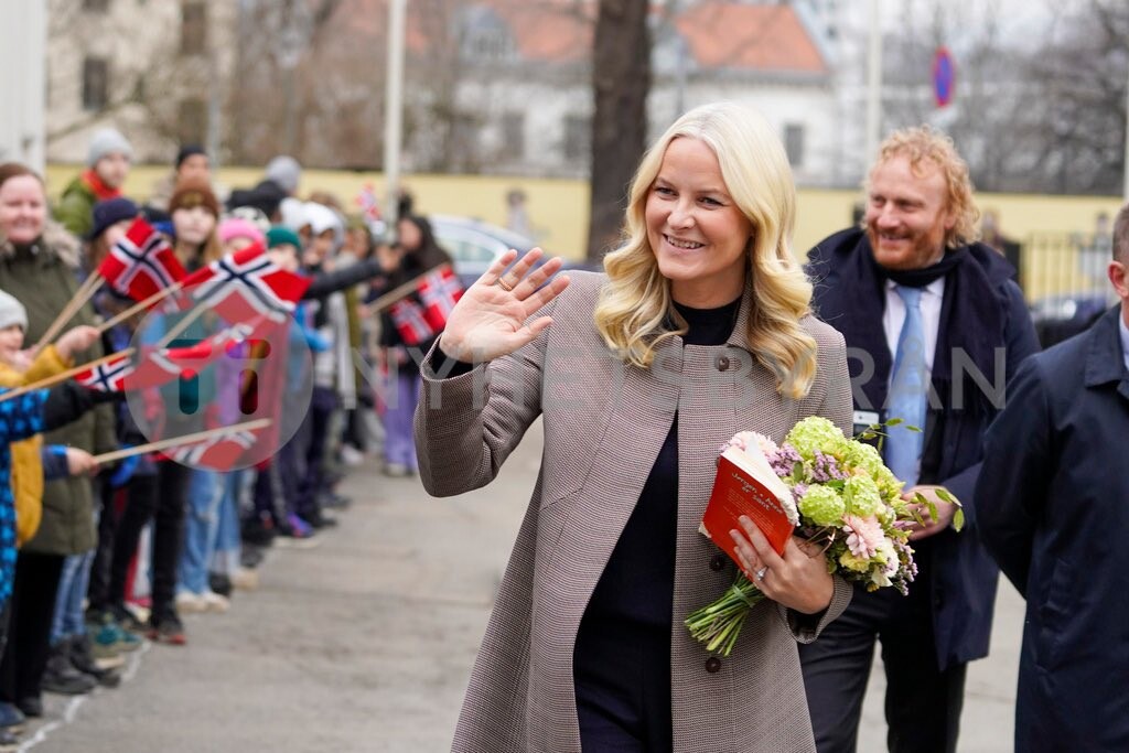 CCA963C0-35F2-4323-B6DB-575591056D21