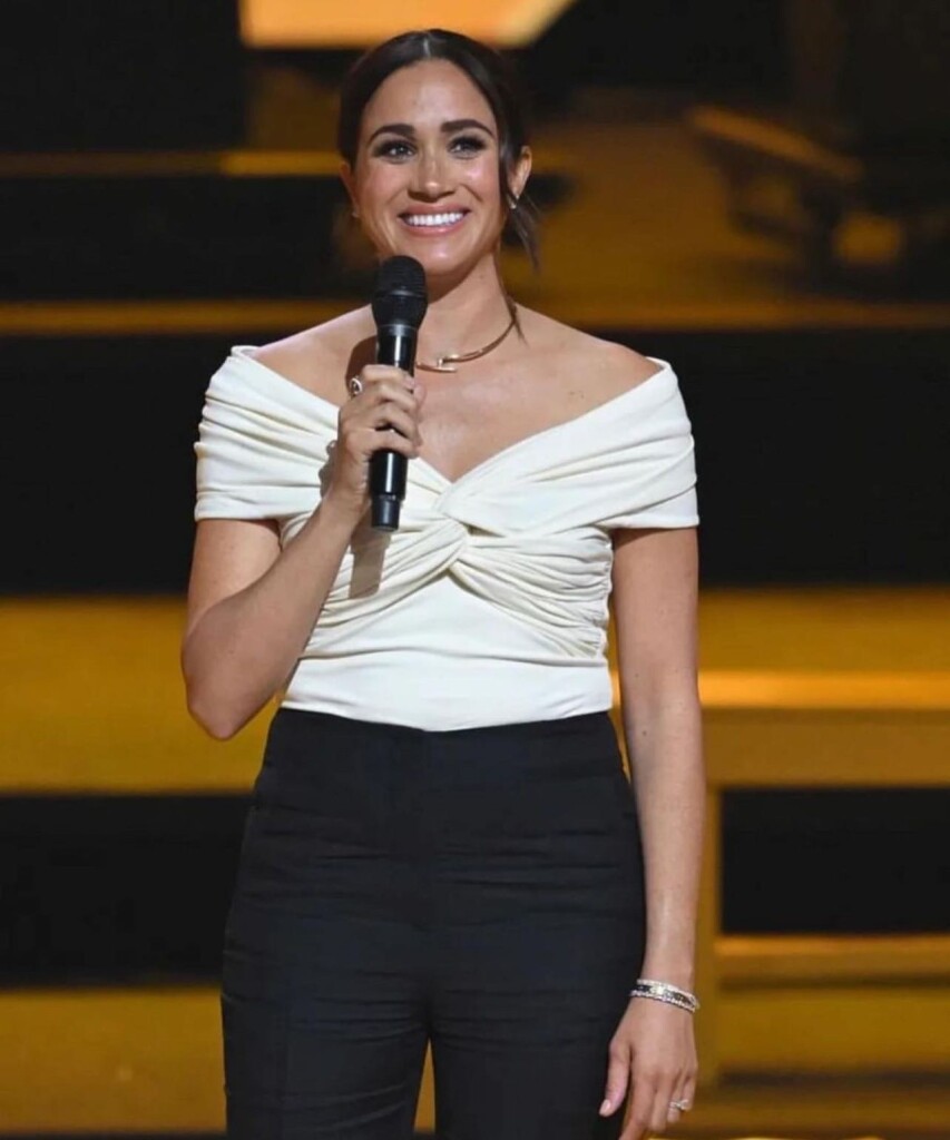 17A50E3E-F50E-4209-B57F-41C5D5A73F36