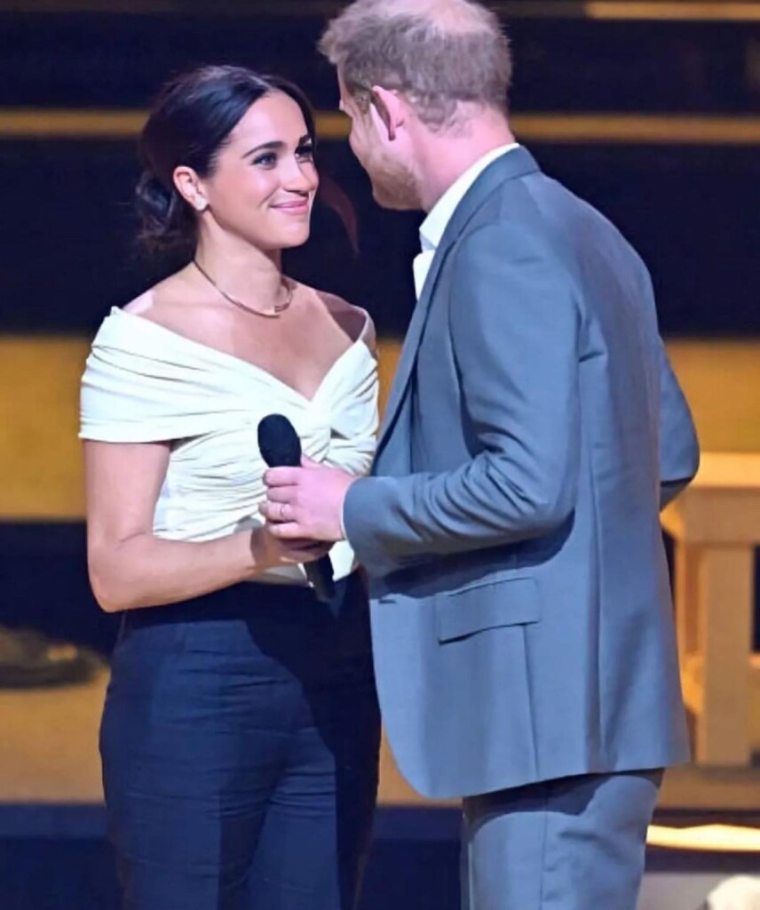 28DCDCD5-CEF0-4A27-BF11-9E48B1C9BE28