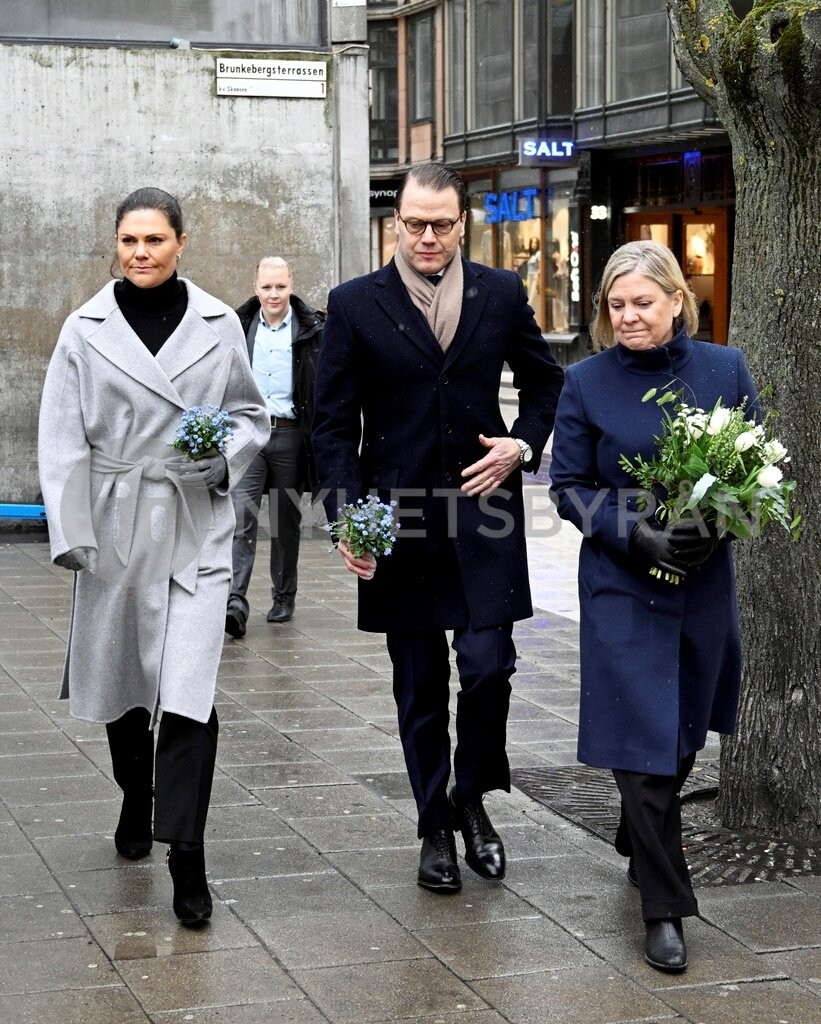 E6FD5715-A14B-4609-9AB4-FB6A6ED7E316