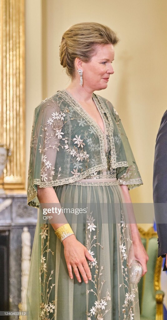 3CBFEDC1-DC82-4239-8FF0-ADC323761B2E