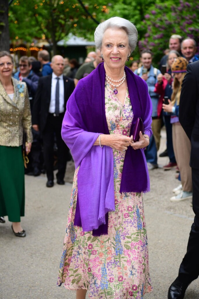 7A2C94E5-58DA-47D1-AD59-7E249DC74260