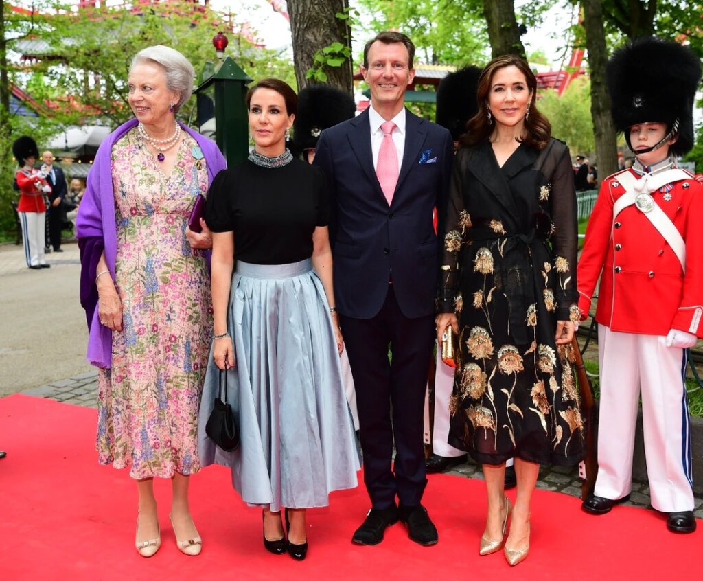 AA94882C-27DE-45FC-AF1C-A890DBBB0F8C