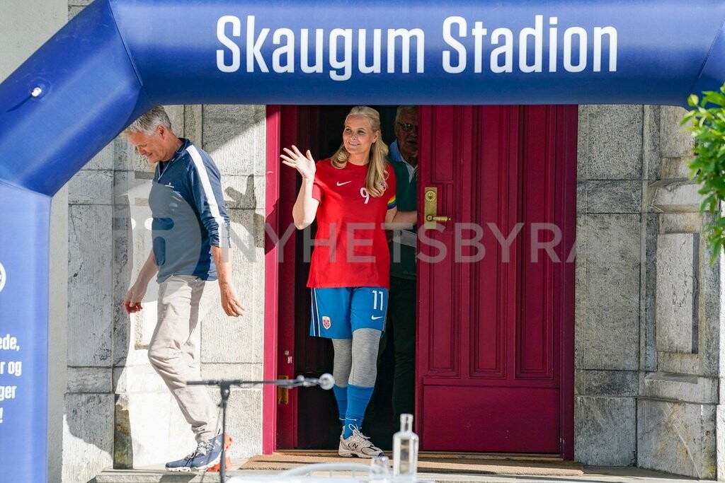 0E858FAC-A2E5-4623-B384-AF6959ED502D