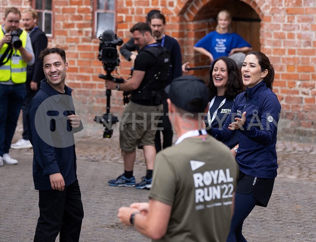 6CAE2D31-6FFF-4624-AC6D-AC2F7A6E3690