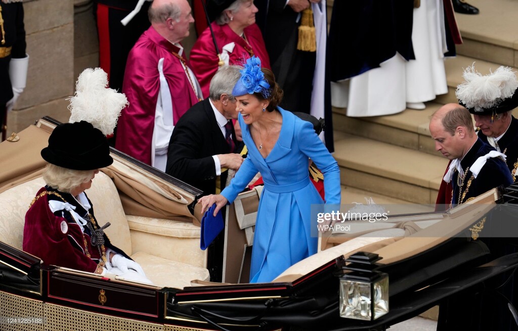 DDB443E1-AA88-40BF-93DE-B68A8522FA9A