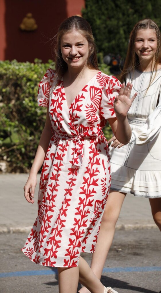 8C86E771-2418-4FB0-8AAE-1C3D8C96C40B