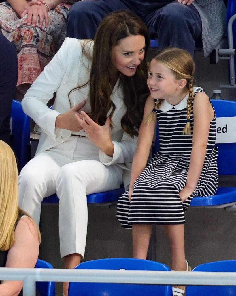 26CE6942-EF7C-4577-BCEB-8139486DC478