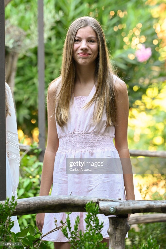 3CE0A6DD-7D8A-4336-959B-093A97CAF7FA