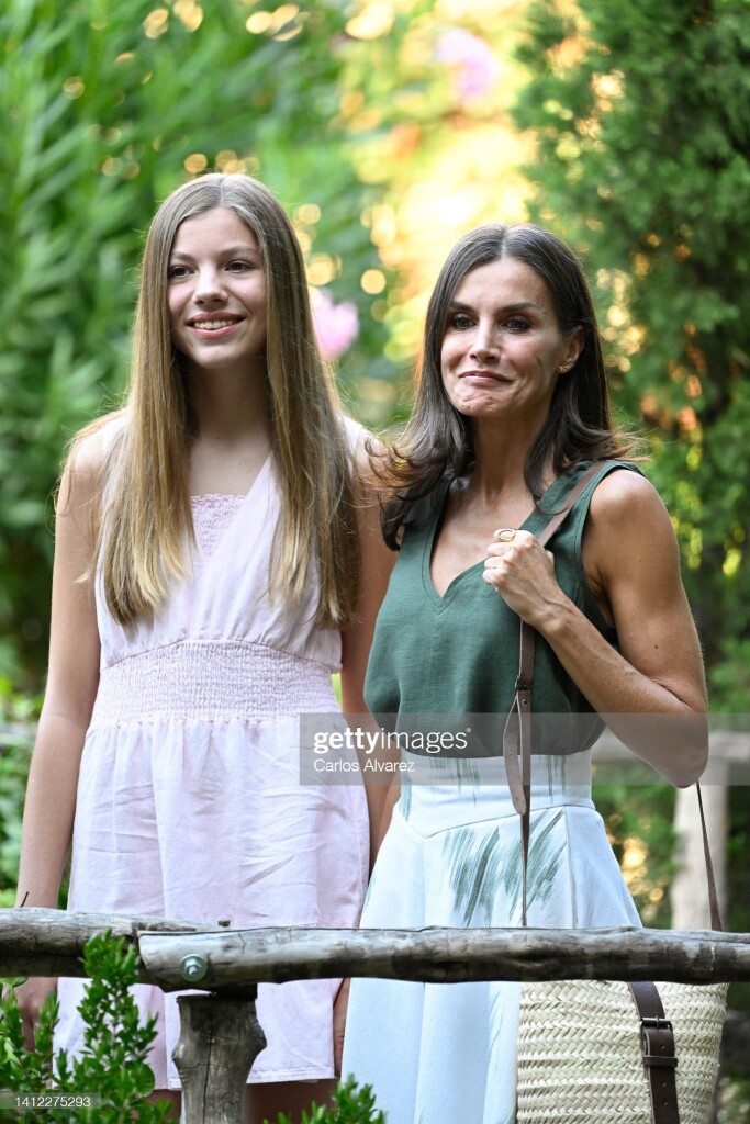 3F865A7F-E5AE-4AA3-9B54-0B3ED698540A