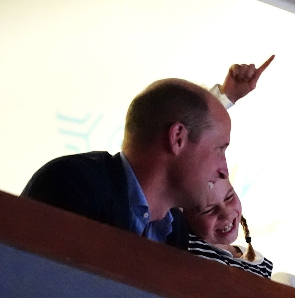 7AEAAFA7-D889-4E18-A057-3E06FBA00777