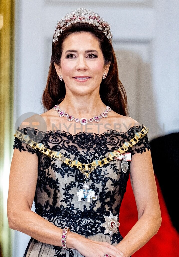 2BF81C3B-E54C-4503-A4EF-1A7DFC7B5EED