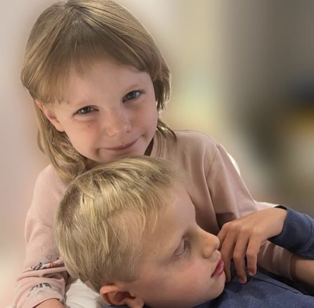 61AB2E4A-6FED-487F-A9AA-314D4439EBBD