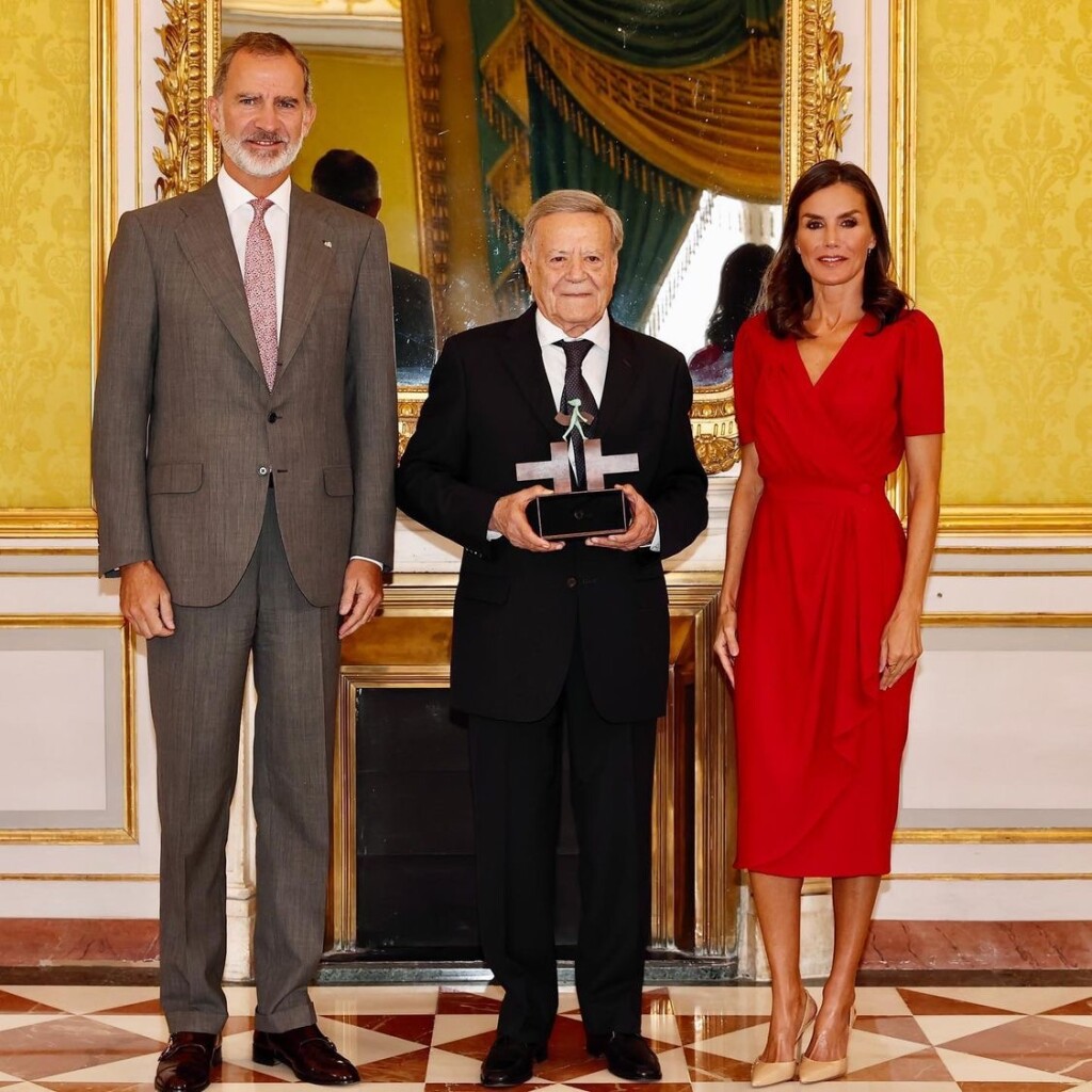 87948A9B-55C1-493B-9088-73F2387461F7