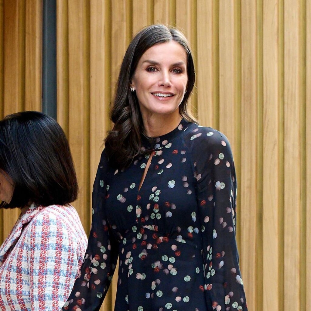 AE5CF57A-727B-4DA9-B883-6060440177FB