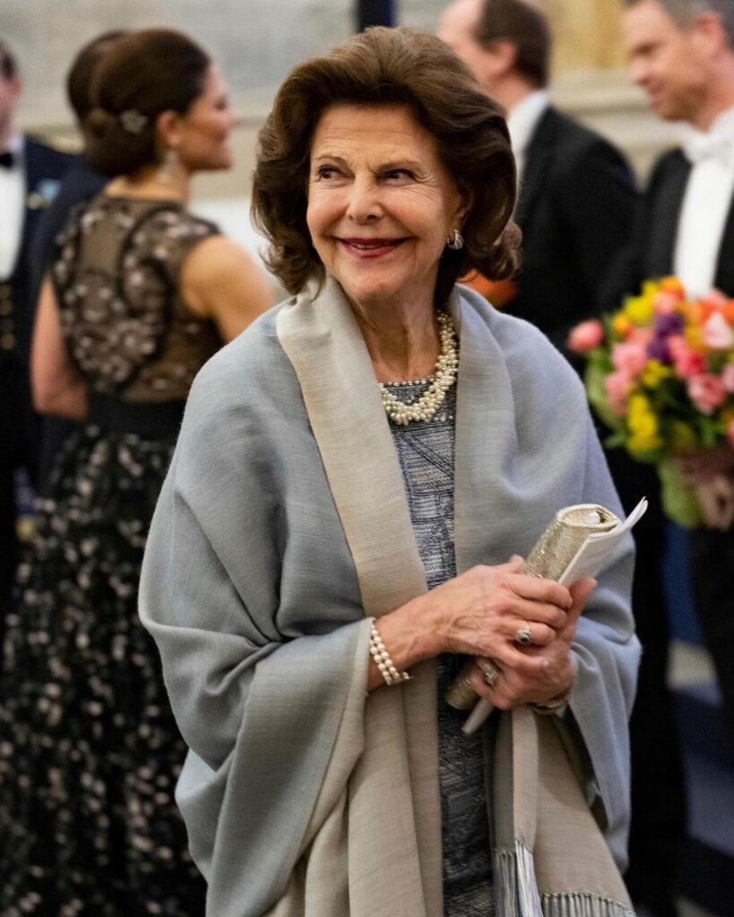 63B5A096-8C99-4EF2-AD5E-526166FD0126