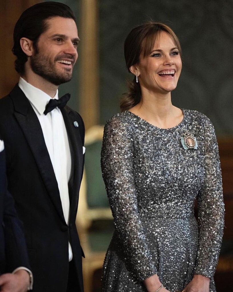 E92AB083-2037-494F-B76F-4C474D0E4428