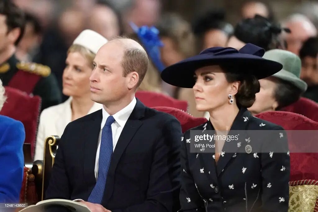 001002C9-AA44-4B84-9D71-6FE5A175379A