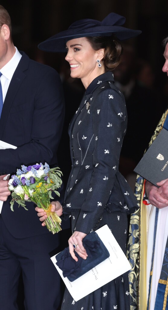 7A3712ED-3F4E-41E5-A63A-A3351C48D25C