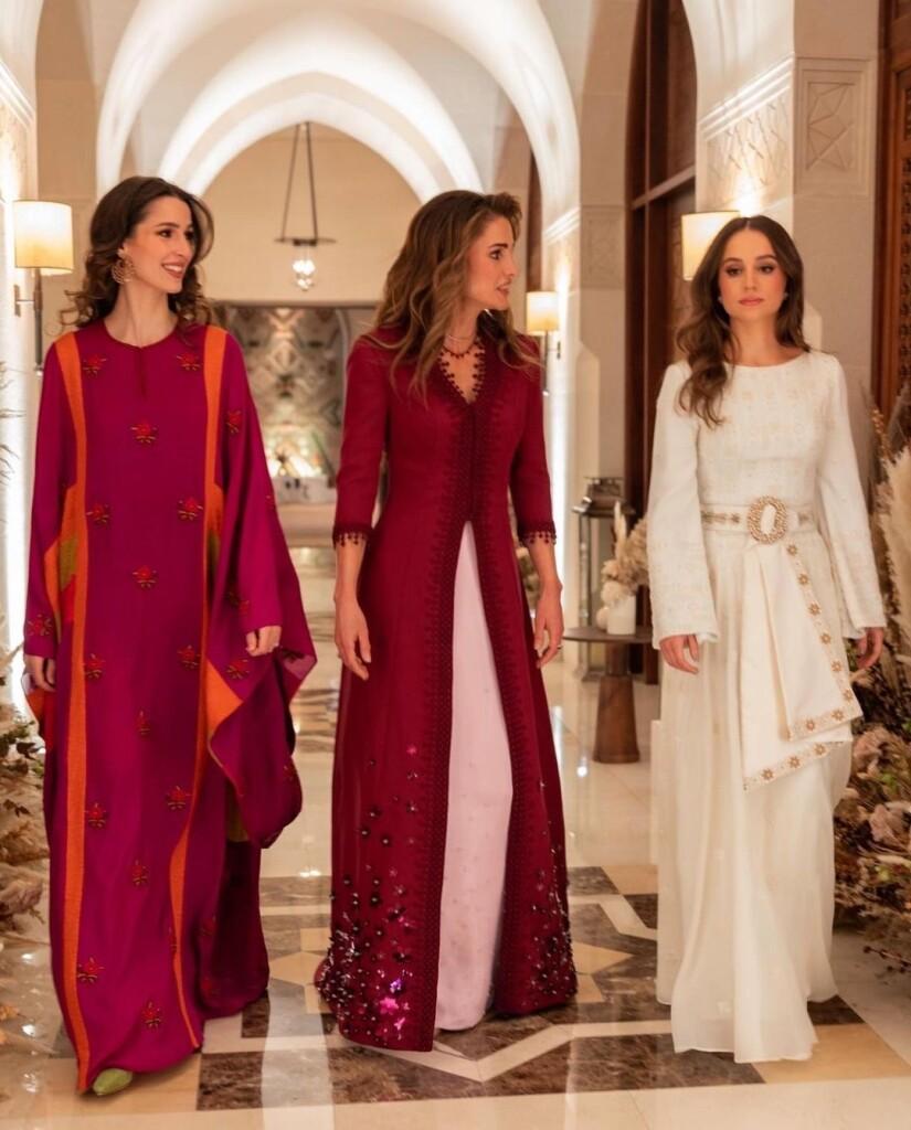 B7EF23F1-57C8-4423-8EF9-EBBE6DAEC2FF